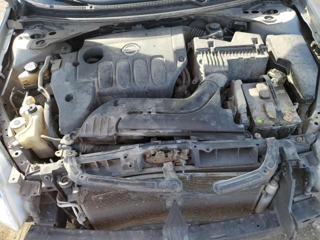 2010 Nissan Altima Base