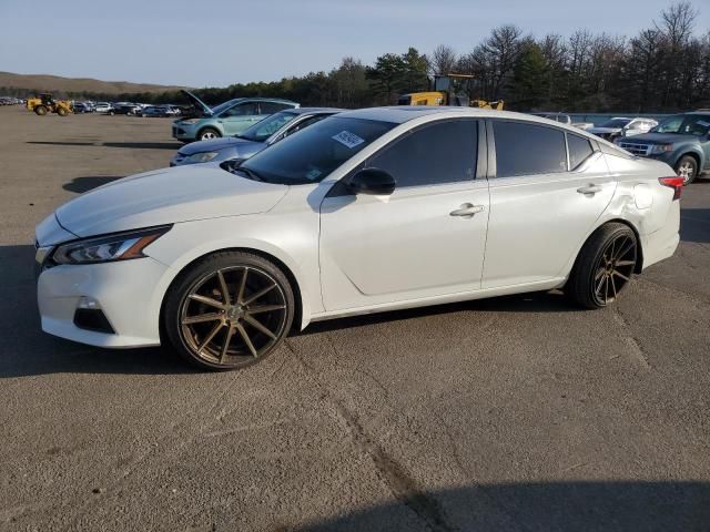 2020 Nissan Altima SR