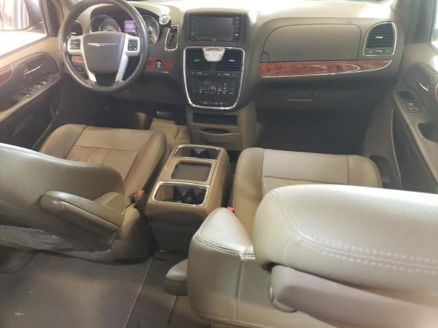 2015 Chrysler Town & Country Touring