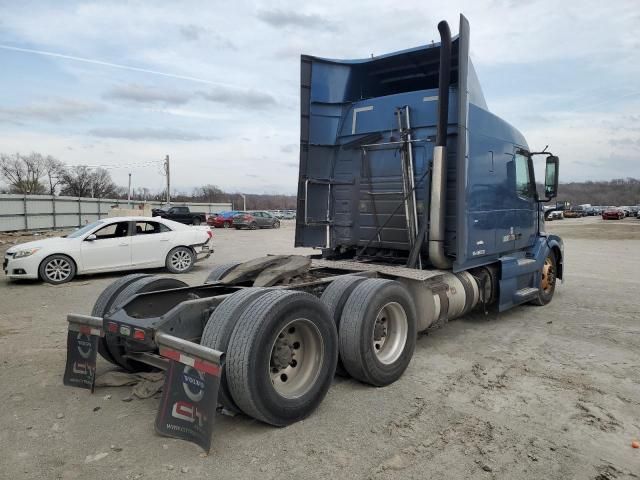 2013 Volvo VN VNL