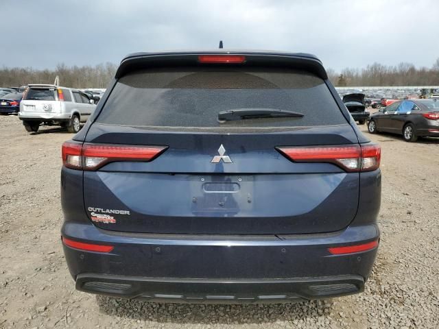 2022 Mitsubishi Outlander SE