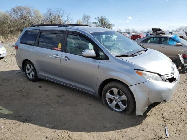 2015 Toyota Sienna LE