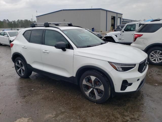 2023 Volvo XC40 Plus