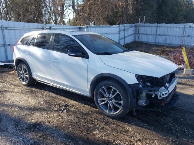 2015 Volvo V60 Cross Country PREMIER+