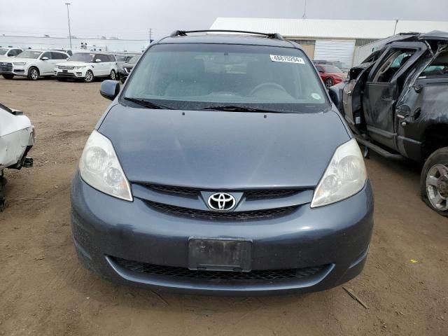 2008 Toyota Sienna XLE