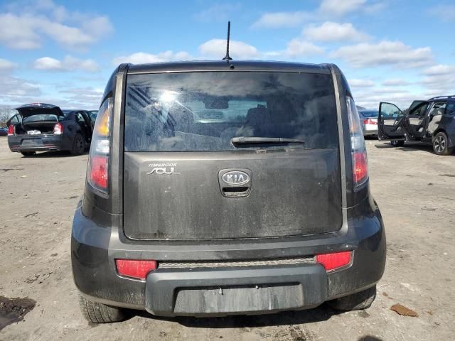 2010 KIA Soul +