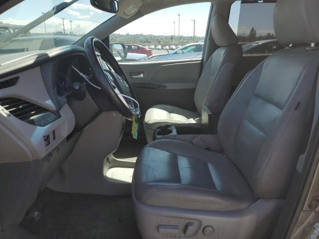 2017 Toyota Sienna XLE