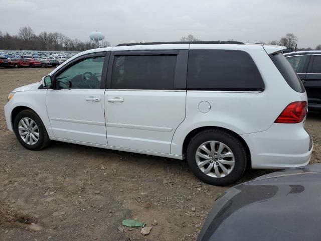 2013 Volkswagen Routan SE