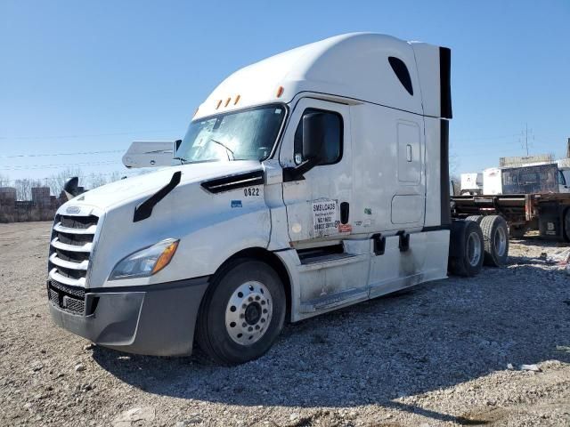 2018 Freightliner Cascadia 126