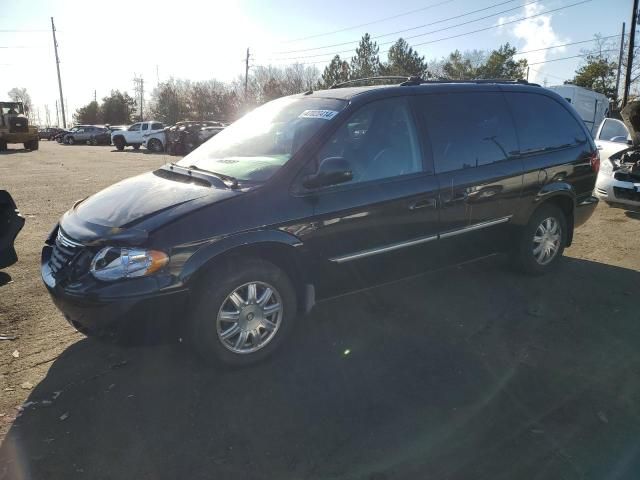 2007 Chrysler Town & Country Touring