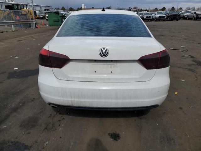 2013 Volkswagen Passat SE