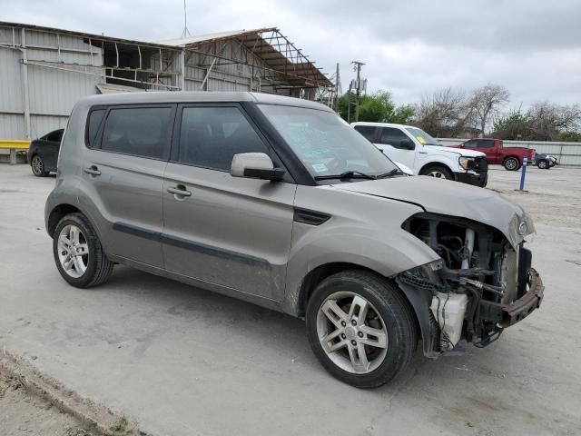 2011 KIA Soul +