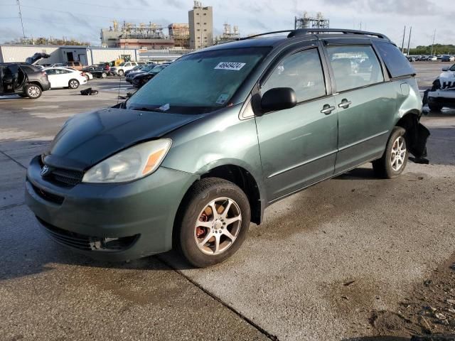 2004 Toyota Sienna CE