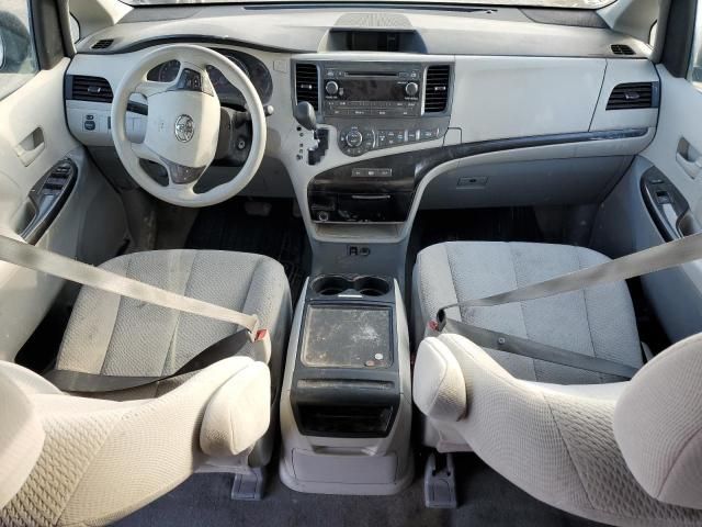 2014 Toyota Sienna LE