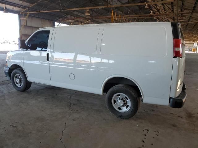 2020 Chevrolet Express G2500