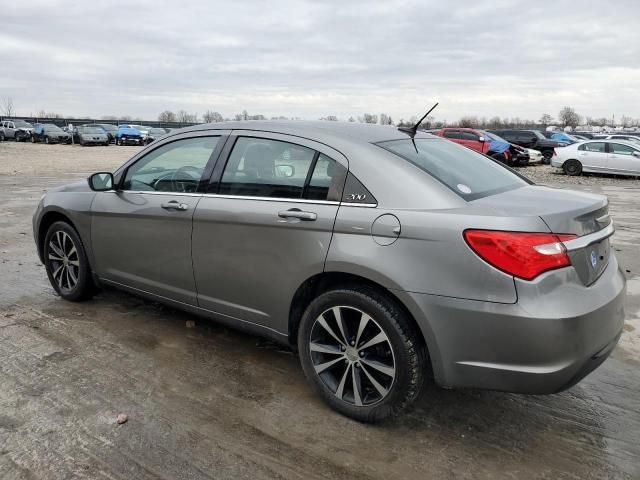 2013 Chrysler 200 Touring