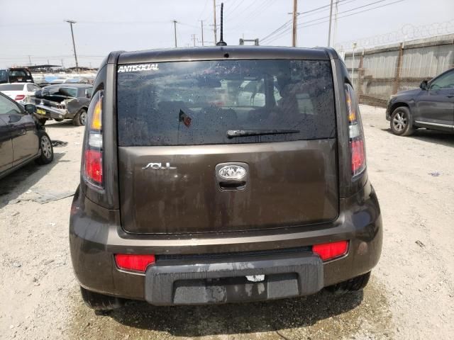 2010 KIA Soul +