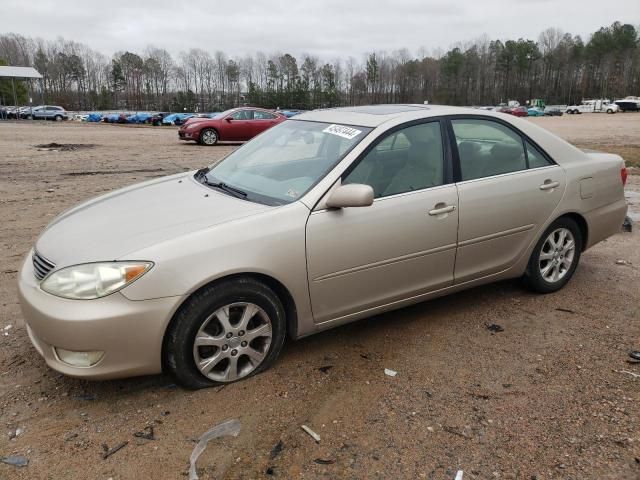 2005 Toyota Camry LE