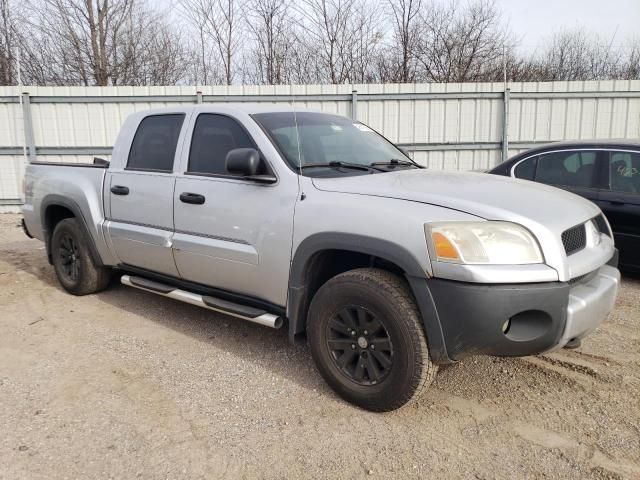 2006 Mitsubishi Raider Durocross