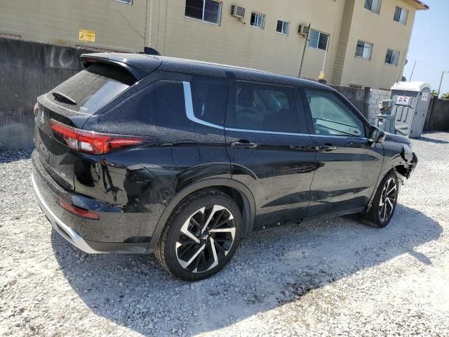 2023 Mitsubishi Outlander SE