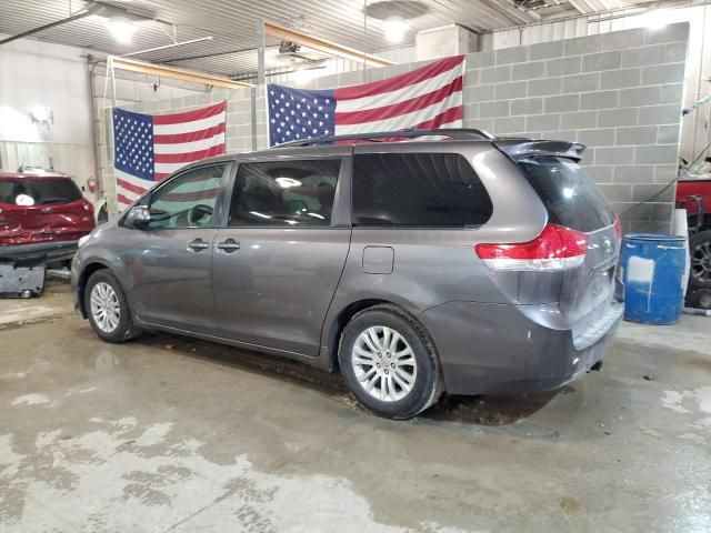 2011 Toyota Sienna XLE