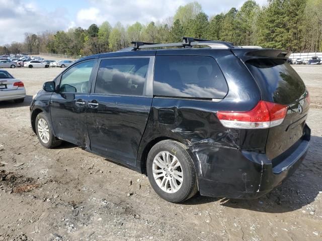 2011 Toyota Sienna XLE