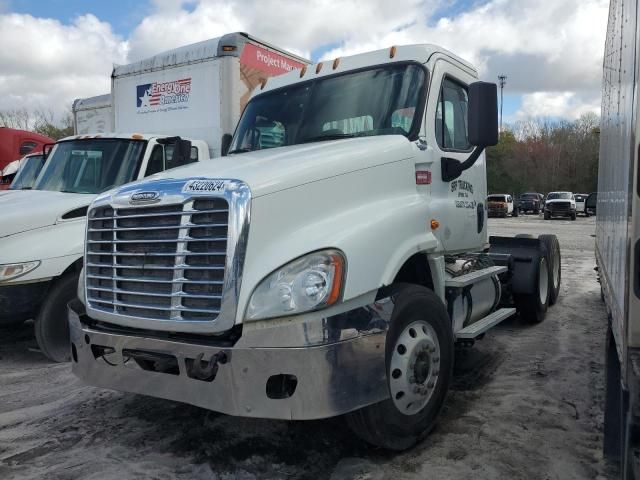 2016 Freightliner Cascadia 125