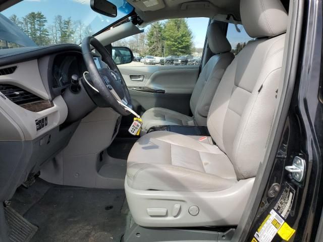 2016 Toyota Sienna XLE