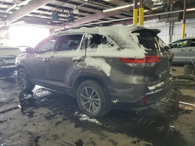 2019 Toyota Highlander SE