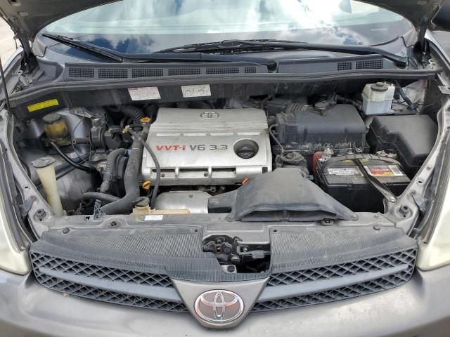 2005 Toyota Sienna CE