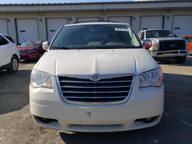 2010 Chrysler Town & Country Touring