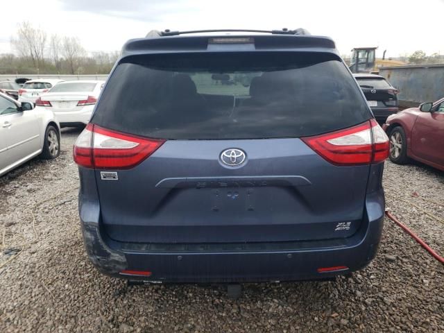 2017 Toyota Sienna XLE