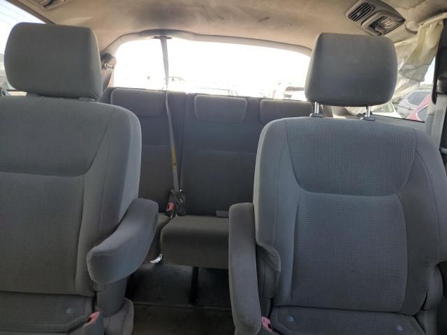 2005 Toyota Sienna CE