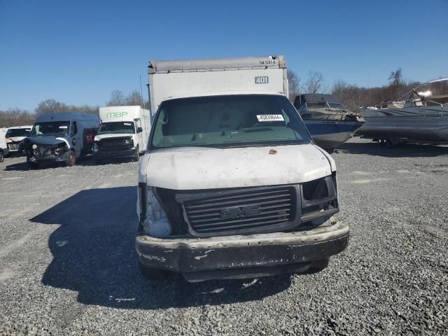 2008 GMC Savana Cutaway G3500