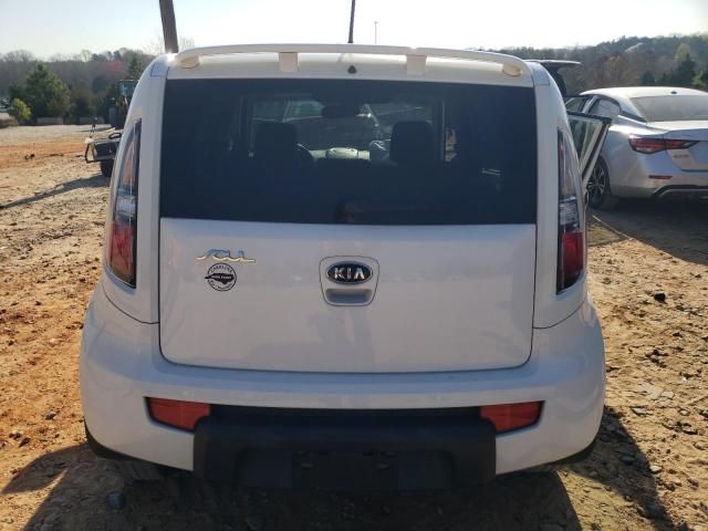 2010 KIA Soul +