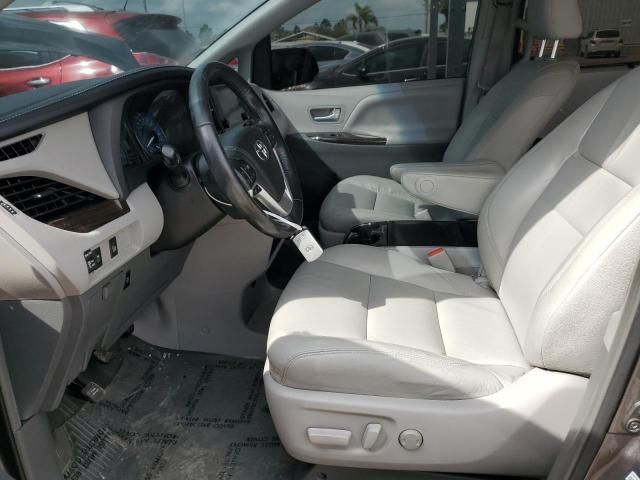 2016 Toyota Sienna XLE