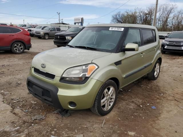 2011 KIA Soul +