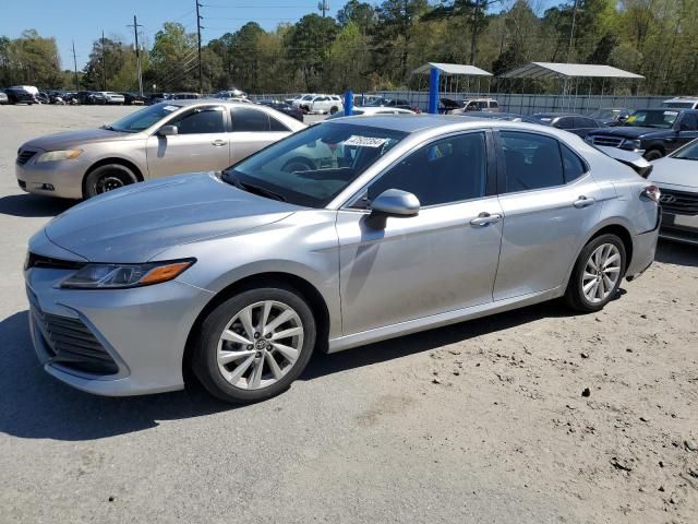 2022 Toyota Camry LE