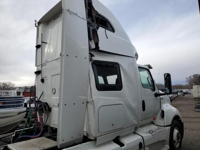 2019 International LT625