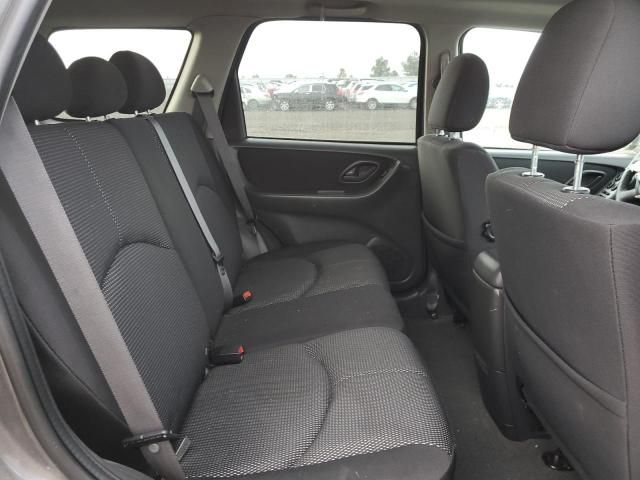 2005 Mazda Tribute S