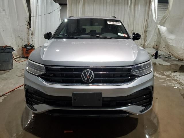 2022 Volkswagen Tiguan SE R-LINE Black