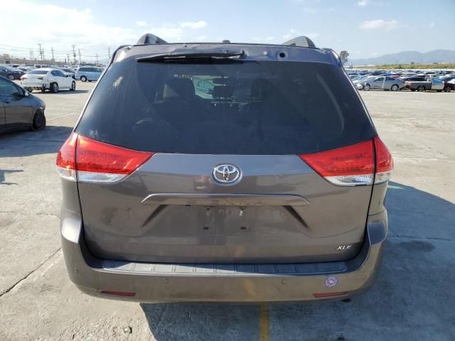 2011 Toyota Sienna XLE