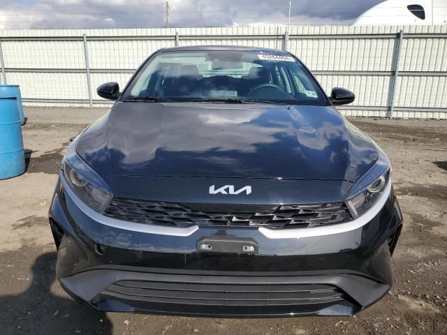 2023 KIA Forte LX