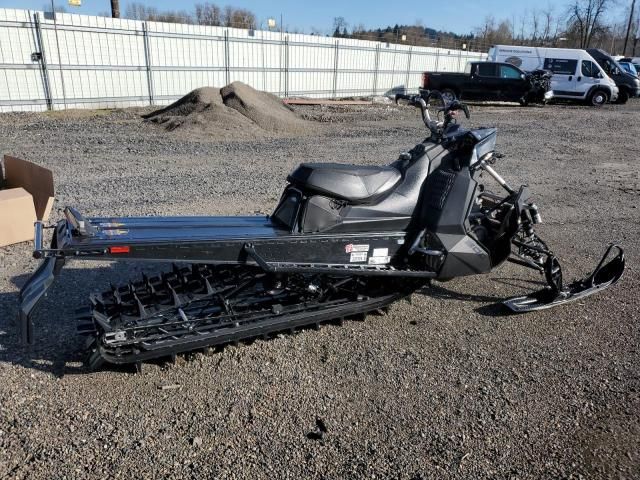 2019 Polaris Snowmobile