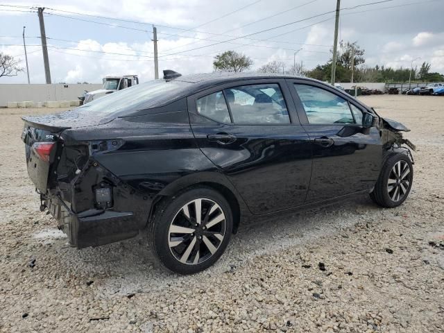 2022 Nissan Versa SR