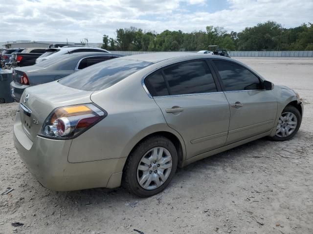 2010 Nissan Altima Base