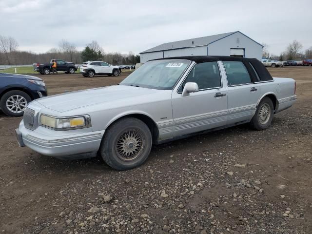 1995 Lincoln Town Car Signature