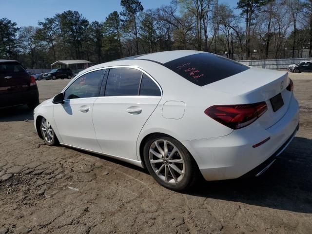 2019 Mercedes-Benz A 220