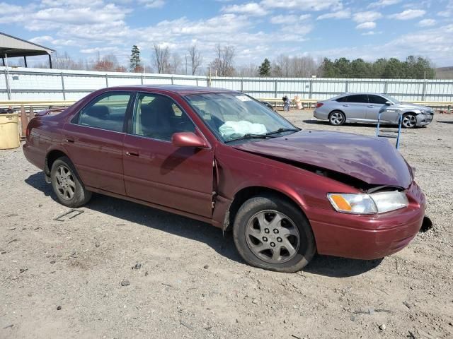 1999 Toyota Camry LE