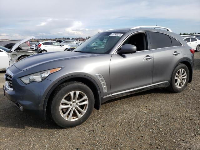 2013 Infiniti FX37